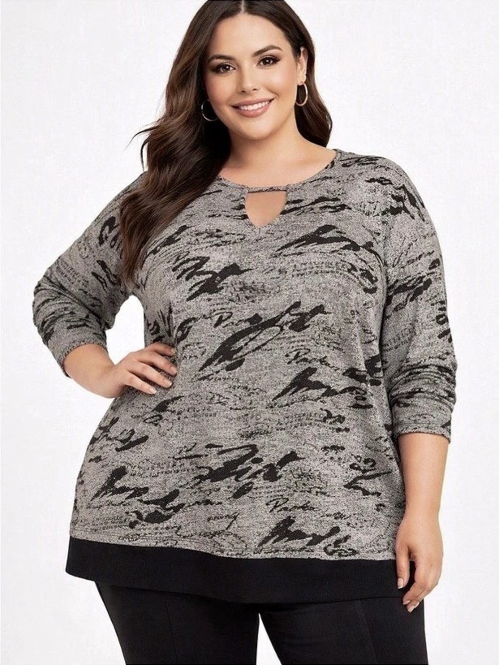 Claire France Abstract Print Long Sleeve Tunic in Gray & Black